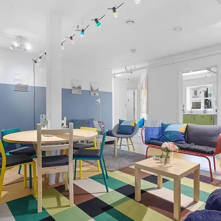 Private Affordable Single Next To Fish Market 베르겐