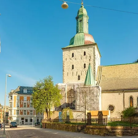 Private Affordable Single Next To Fish Market * Bergen